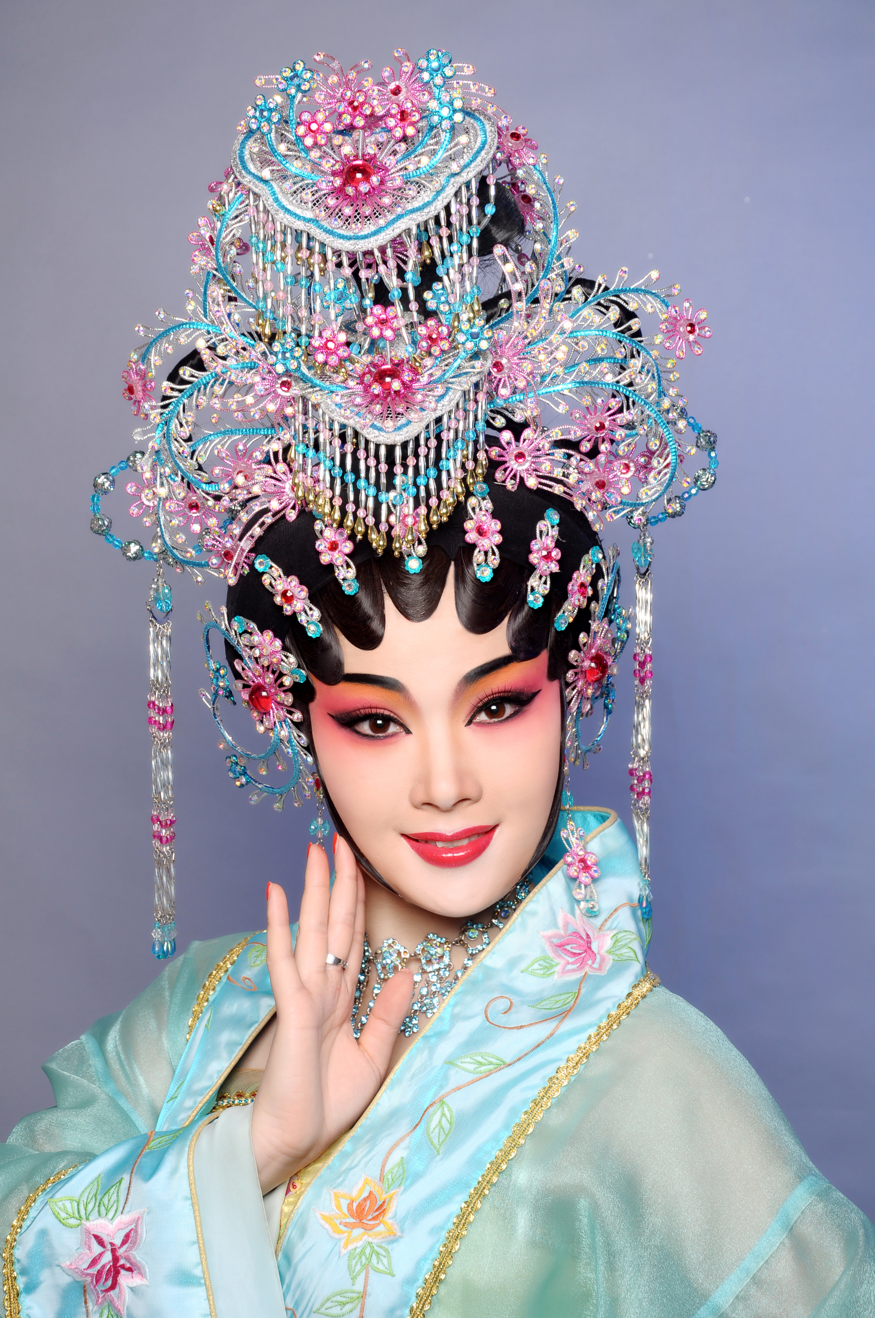 谭兰燕艺术形象.JPG