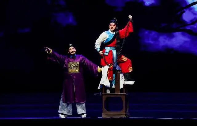 黎骏声等表演《洪承畴》之“惩奸”.jpg