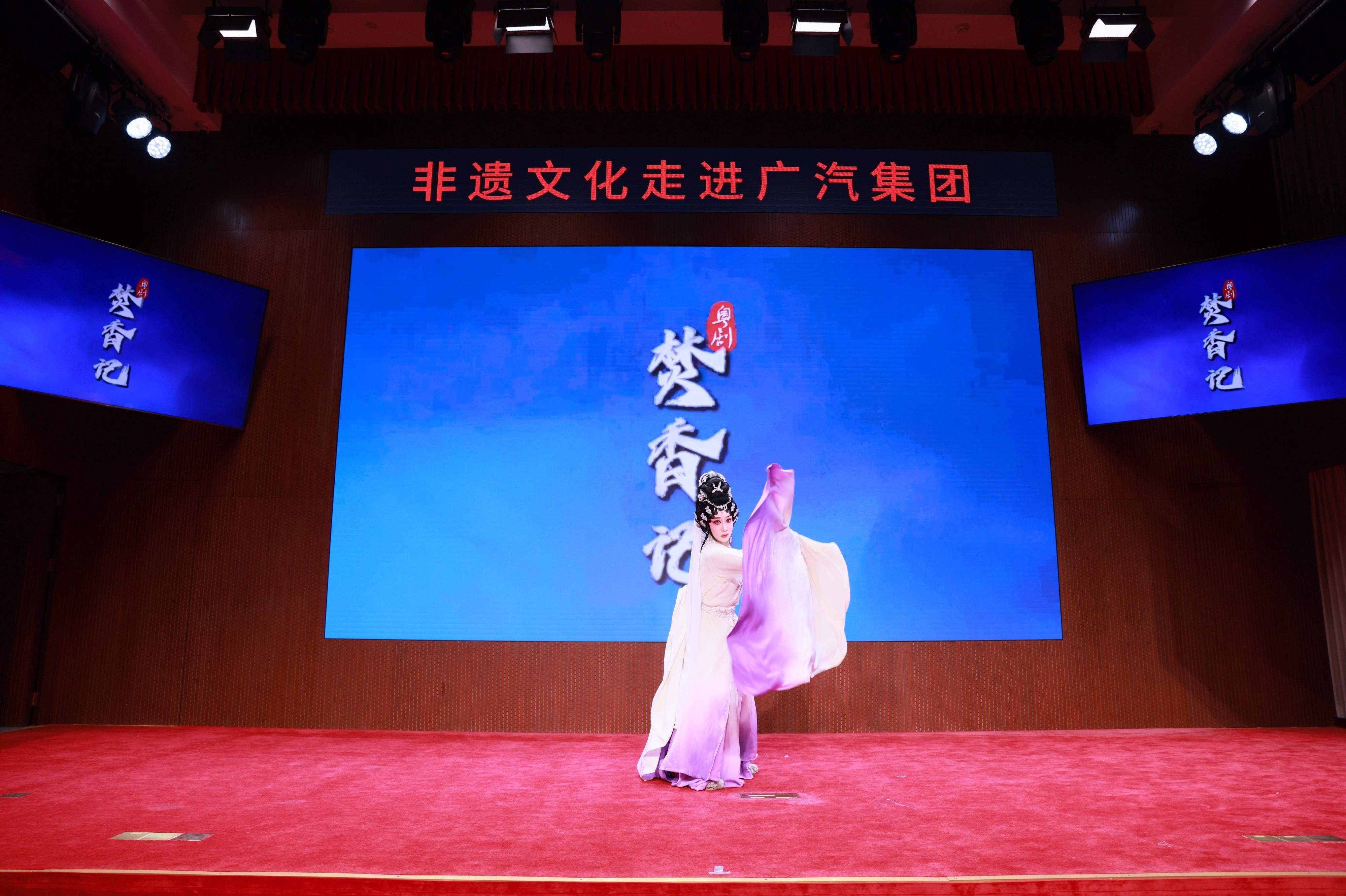 李嘉宜.jpg